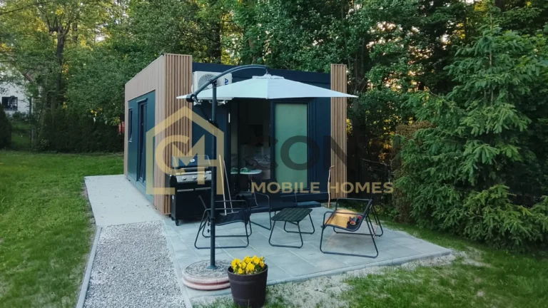 Kontener mieszkalny 35 m² z dużymi przeszkleniami