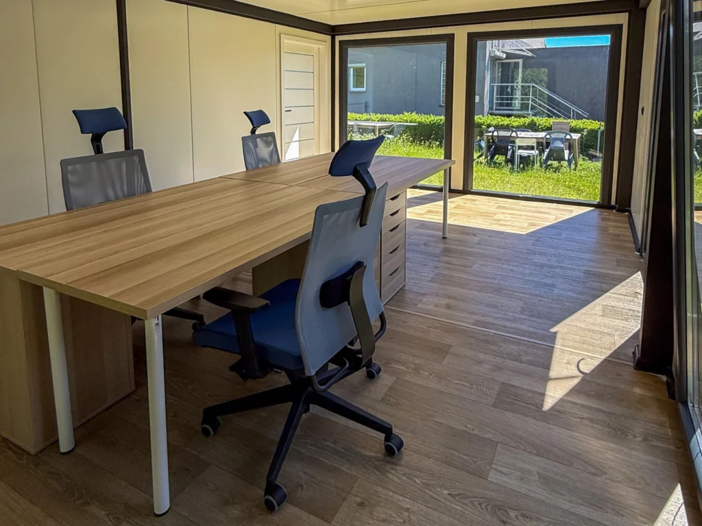 Kontener biurowy Conti Mobile Homes – przestrzeń do pracy dla firmy
